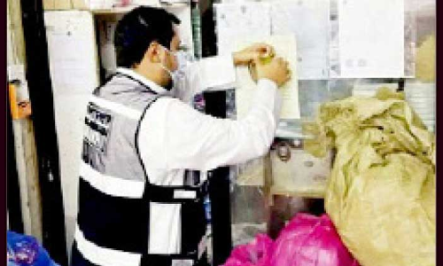 മാസ്ക്, സാമൂഹിക അകലം: 50 കടകൾക്കെതിരെ നടപടി