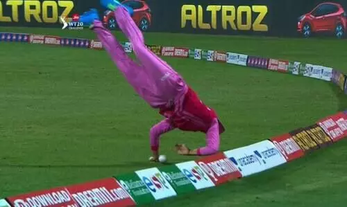 ​നാത്തകൻ, ആ സേവിന്​ എന്തൊരു ചന്തം