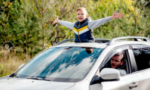 ചൂട്​ കുറഞ്ഞു: ഓടുന്ന വാഹനങ്ങളുടെ സൺറൂഫ്​ തുറക്കുന്നത്​ അപകടകരം