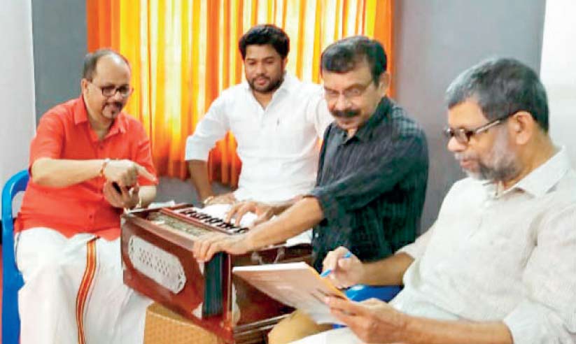 വോട്ടുവീഴാൻ വേണം പാട്ട്; ഓർമകളുടെ ലോകത്ത് ഒ.എം