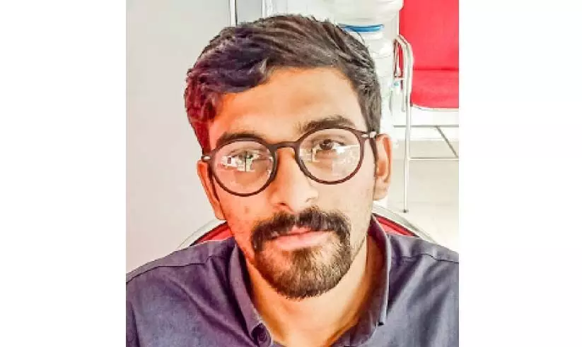 വ്യാജ ആധാര്കാര്ഡിൽ തട്ടിപ്പ്: യുവാവിനെ പൊലീസ് തിരയുന്നു വ്യാജ ആധാര്കാര്ഡിൽ തട്ടിപ്പ്: യുവാവിനെ പൊലീസ് തിരയുന്നു