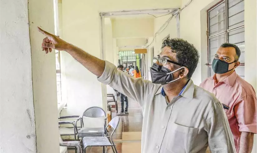 അബദ്ധത്തിൽ വെടിപൊട്ടി: താലൂക്ക് ഓഫിസിൽ പരിഭ്രാന്തി