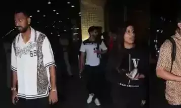 ക്രുണാല്‍ പാണ്ഡ്യക്കും സ്വർണക്കടത്തോ ! മുംബൈ താരത്തെ വിമാനത്താവളത്തിൽ തടഞ്ഞുവെച്ച്​ ചോദ്യം ചെയ്​തു