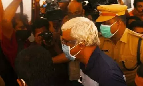 അകലു​േമ്പാഴും അടുക്കുന്ന തെളിവുകൾ; സർക്കാറിന്​ പ്രഹരം