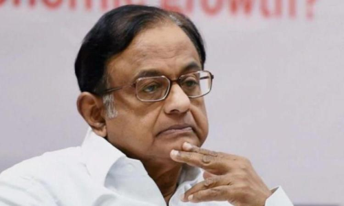 ധ​ന​മ​ന്ത്രി​യു​ടെ അ​വ​കാ​ശ​വാ​ദം ചോ​ദ്യം​ചെ​യ്​​ത്​ ചിദംബരം ; വളർച്ചയുടെ ഒരു ലക്ഷണവുമില്ല