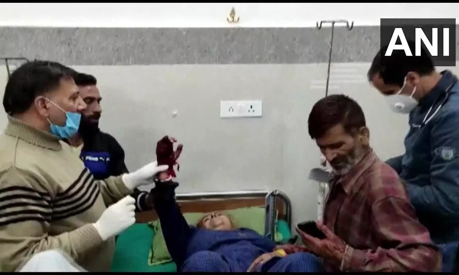 പാക്​ ഷെല്ലാക്രമണത്തിൽ നാല്​ സൈനികർക്ക്​ വീരമൃത്യു; നാല്​ സിവിലിയൻമാരും കൊല്ലപ്പെട്ടു