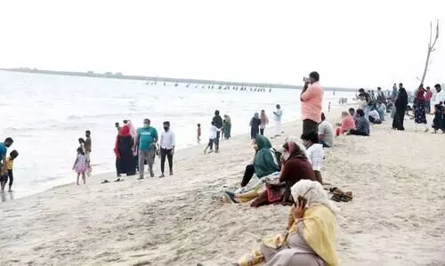 കോഴിക്കോട്​ കടപ്പുറത്ത്​ പ്രവേശനമില്ല; ബേപ്പൂർ തുറന്നു