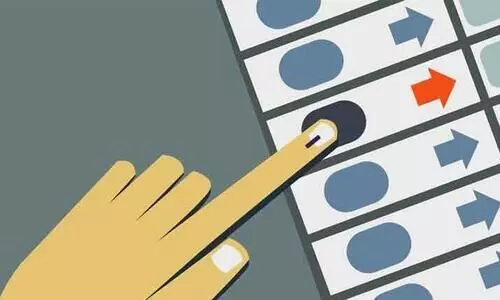 ഓട്ടോറിക്ഷ മുതൽ വാളും പരിചയും വരെ; സ്വതന്ത്ര സ്ഥാനാർഥികൾക്ക് സ്വീകരിക്കാൻ 75 ചിഹ്നങ്ങൾ