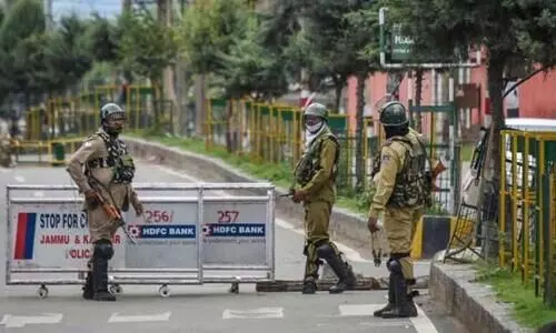 2G mobile Internet service extended in 18 out of 20 districts till Nov 26 in J&K