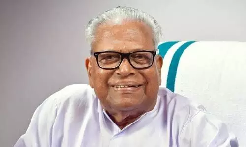 ഡോ.കമറുദ്ദീൻ സ്​മാരക പരിസ്ഥിതി പുരസ്​കാരം വി എസ് അച്യുതാനന്ദന്