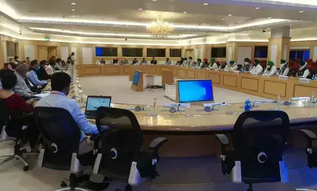 കാർഷിക നിയമങ്ങൾ ഉടൻ പിൻവലിക്കണം; പഞ്ചാബിലെ കർഷകർ കേന്ദ്രത്തെ കണ്ടു കാർഷിക നിയമങ്ങൾ ഉടൻ പിൻവലിക്കണം; പഞ്ചാബിലെ കർഷകർ കേന്ദ്രത്തെ കണ്ടു