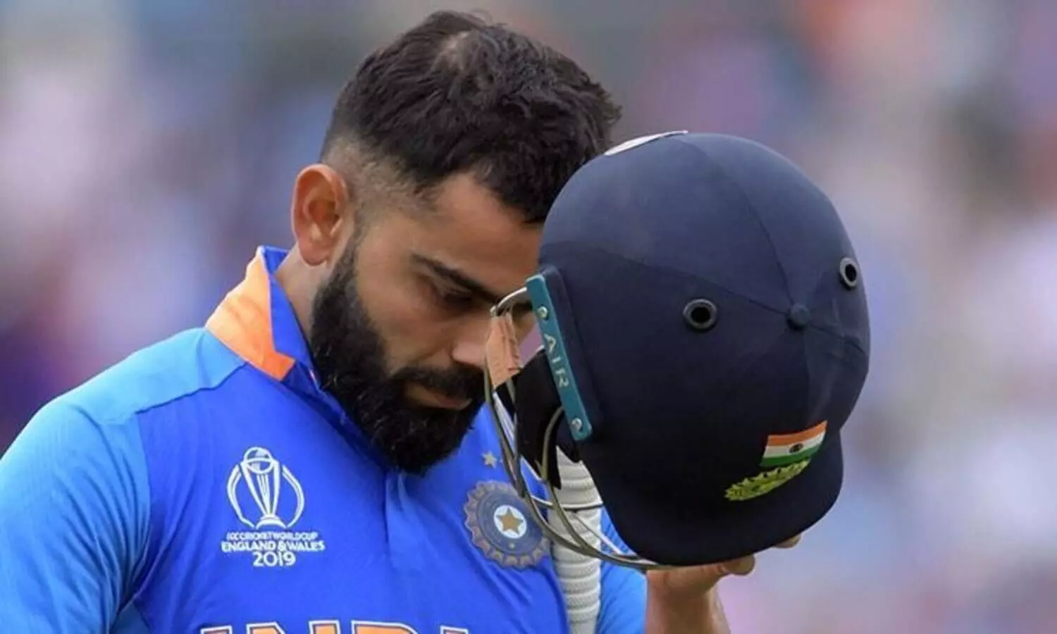 ദീപാവലിക്ക്​ പടക്കം പൊട്ടിക്കരുതെന്ന്​ പറഞ്ഞു; കോഹ്​ലിക്കെതിരെ സൈബർ ആക്രമണം