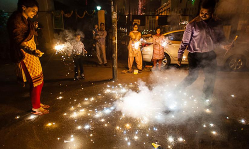 രാജ്യം ദീപാവലി ആഘോഷത്തിൽ