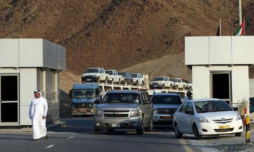 അ​തി​ർ​ത്തി ക​ട​ക്കാ​ൻ: ഒ​മാ​ൻ സ്വ​ദേ​ശി​ക​ൾ​ക്ക്​​ അ​നു​മ​തി വേ​ണ്ട