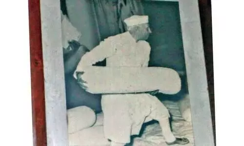 നെഹ്റുവി​െൻറ ഒാർമകൾ ഒളിമങ്ങാതെ തലശ്ശേരി കല്യാണി നിവാസ്​