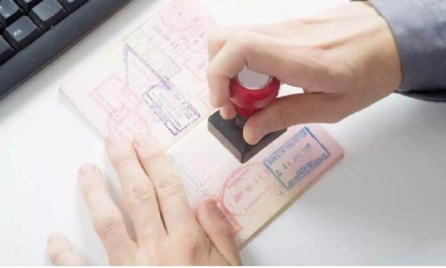 മുംബൈ കോൺസുലേറ്റിൽ വിസാസ്​റ്റാമ്പിങ്​ തുടങ്ങി