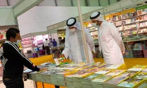 39ാമ​ത് ഷാ​ർ​ജ അ​ന്താ​രാ​ഷ്​​ട്ര പു​സ്ത​കോ​ത്സ​വം കൊ​ടി​യി​റ​ങ്ങി: കോ​വി​ഡ് കാ​ല​ത്ത് പു​തു​ച​രി​തം ര​ചി​ച്ച് ഷാ​ർ​ജ പു​സ്ത​കോ​ത്സ​വം