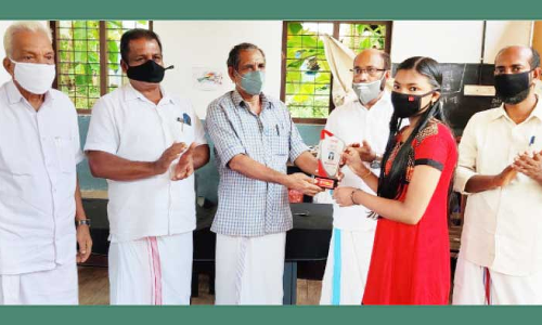 വിദ്യാഭ്യാസ മേന്മ പുരസ്​കാരം കൈമാറി