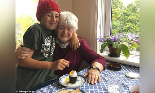 മുത്തശ്ശി അറിയാൻ, i love you most... മുത്തശ്ശി അറിയാൻ, i love you most...