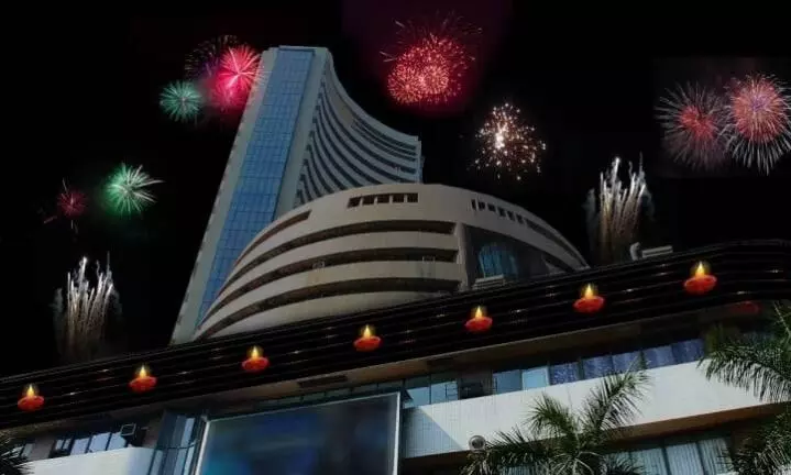 മുഹൂർത്ത വ്യാപാരത്തിലെ നേട്ടത്തിൽ പ്രതീക്ഷയർപ്പിച്ച് വിപണി മുഹൂർത്ത വ്യാപാരത്തിലെ നേട്ടത്തിൽ പ്രതീക്ഷയർപ്പിച്ച് വിപണി