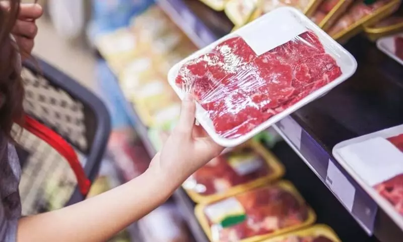 ഇറക്കുമതി ചെയ്ത ശീതീകരിച്ച ബീഫ്, ചെമ്മീൻ പായ്ക്കറ്റുകളിൽ കൊറോണ വൈറസ് സാന്നിധ്യമെന്ന് ചൈന ഇറക്കുമതി ചെയ്ത ശീതീകരിച്ച ബീഫ്, ചെമ്മീൻ പായ്ക്കറ്റുകളിൽ കൊറോണ വൈറസ് സാന്നിധ്യമെന്ന് ചൈന