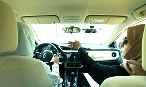 വ​നി​ത​ക​ൾ​ക്കാ​യി കൂ​ടു​ത​ൽ ഡ്രൈ​വി​ങ്​ സ്‌​കൂ​ളു​ക​ൾ തു​റ​ക്കും