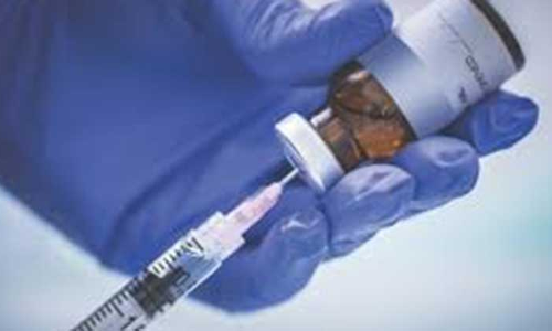 വാക്‌സിൻ പരീക്ഷണ വിവരങ്ങൾ പുറത്തുവിട്ട ഡോക്ടറുടെ ലൈസൻസ് റദ്ദാക്കി