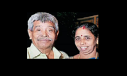 വ​യോ​ദ​മ്പ​തി​ക​ളു​ടെ കൊ​ല​പാ​ത​ക​ത്തി​ന്   നാ​ല്​ വ​യ​സ്സ്; ഇ​രു​ട്ടി​ൽ​ ത​പ്പി പൊ​ലീ​സ്