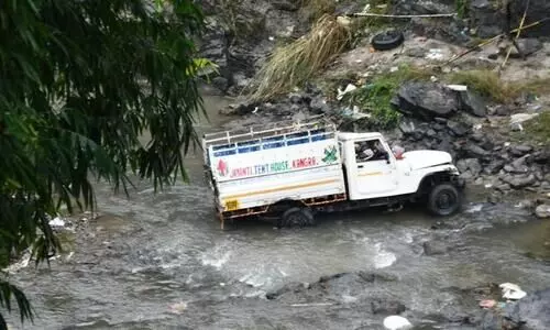 ഹിമാചലിൽ പിക്​അപ്​ താഴ്​ചയിലേക്ക്​ മറിഞ്ഞ്​ ഏഴുപേർ മരിച്ചു