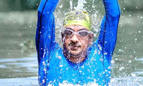 കൈകാലുകൾ ബന്ധിച്ച്​ നീന്തൽ: രതീഷിന് അനുമതി