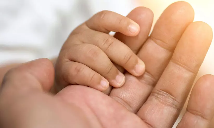 ഭര്‍ത്താവുമായി വഴക്കിട്ട യുവതി പിഞ്ചുകുഞ്ഞിനെ മൂന്നാം നിലയില്‍നിന്ന് എറിഞ്ഞ് കൊന്നു