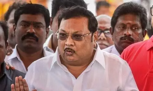 എന്തിനാണിത്ര തിടുക്കം? ഒരു തീരുമാനവും എടുത്തിട്ടില്ല-ബി.ജെ.പിക്കൊപ്പം കൂട്ടുകൂടുന്നതിനെക്കുറിച്ച് അഴഗിരി എന്തിനാണിത്ര തിടുക്കം? ഒരു തീരുമാനവും എടുത്തിട്ടില്ല-ബി.ജെ.പിക്കൊപ്പം കൂട്ടുകൂടുന്നതിനെക്കുറിച്ച് അഴഗിരി