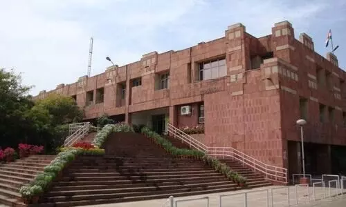 നെഹ്റു വേണ്ട; ജെ.എൻ.യുവിന് സ്വാമി വിവേകാനന്ദന്‍റെ പേര് നൽകണമെന്ന് ബി.ജെ.പി