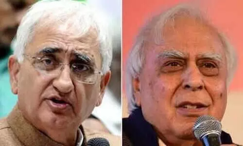 സി​ബ​ൽ സം​ശ​യാ​ലു തോ​മ​സ്​ എ​ന്ന്​ സ​ൽ​മാ​ൻ ഖുർശിദ്