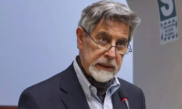 പെറുവിന്റെ ഇടക്കാല പ്രസിഡന്റായി ഫ്രാന്സിസ്കോ സഗസ്തി പെറുവിന്റെ ഇടക്കാല പ്രസിഡന്റായി ഫ്രാന്സിസ്കോ സഗസ്തി