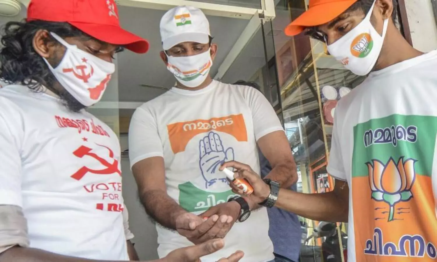 മാസ്​കിലും നിൽക്കില്ല; ചിഹ്നം സാനി​റ്റൈസറിലും