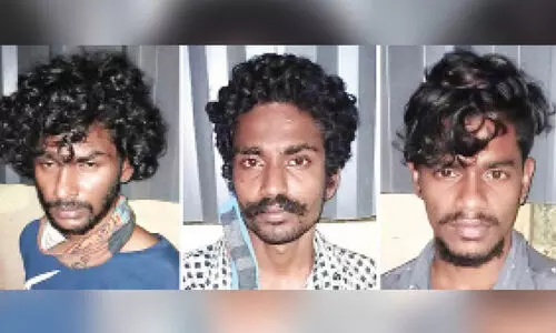 ഇരുചക്രവാഹനവും പണവും അപഹരിക്കുന്ന മൂന്നംഗ സംഘം അറസ്​റ്റിൽ