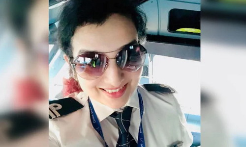 ഒരു പെണ്ണാണോ ഇവിടെ ഇരിക്കുന്നത്​ -ആശ്ചര്യ​പ്പെട്ട്​ വയോധിക