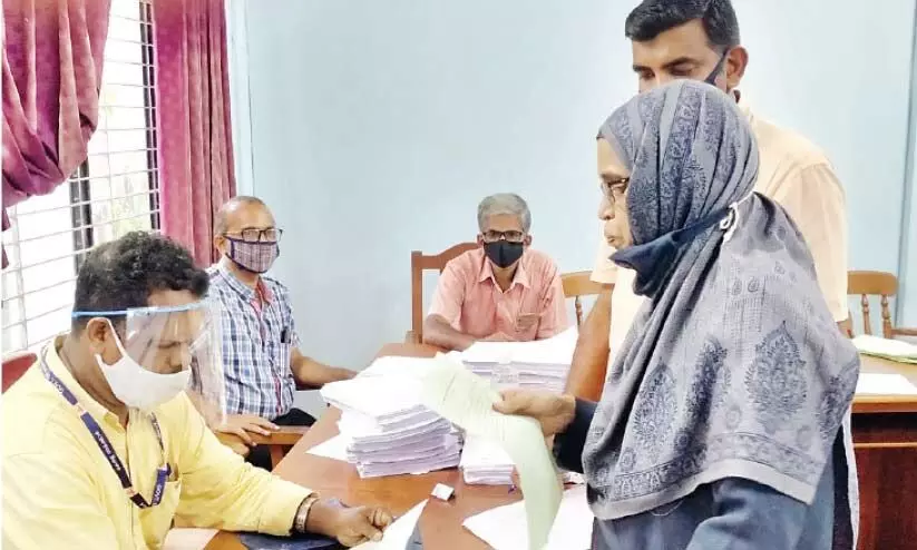 മാറ്റത്തിന് ഒരു വോട്ട്; ഈ സ്ഥാനാർഥിക്ക് മൂന്നാം തെരഞ്ഞെടുപ്പ്, മൂന്നാം പാർട്ടി മാറ്റത്തിന് ഒരു വോട്ട്; ഈ സ്ഥാനാർഥിക്ക് മൂന്നാം തെരഞ്ഞെടുപ്പ്, മൂന്നാം പാർട്ടി