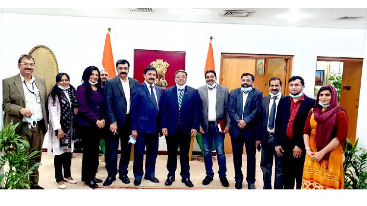 ലോയേഴ്സ് ഫോറം ഭാരവാഹികൾ അംബാസഡറുമായി കൂടിക്കാഴ്ച നടത്തി ലോയേഴ്സ് ഫോറം ഭാരവാഹികൾ അംബാസഡറുമായി കൂടിക്കാഴ്ച നടത്തി