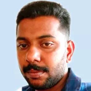 ക​ട​ബാ​ധ്യ​ത: സ്വ​കാ​ര്യ ബ​സ്​ ഉ​ട​മ ജീ​വ​നൊ​ടു​ക്കി