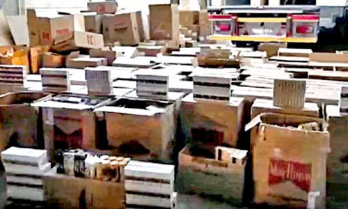 38000 പാക്കറ്റ്​ സിഗരറ്റ്​ പിടികൂടി