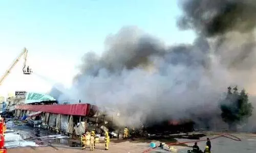 ശുവൈഖ്​ വ്യവസായ മേഖലയിൽ വൻ തീപിടിത്തം