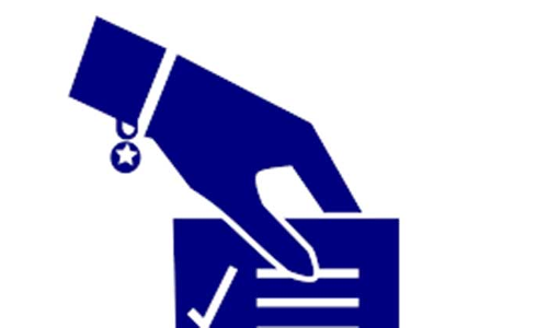 തെരുവുകൾ നീളെ തെരഞ്ഞെടുപ്പ്​ പ്രചാരണ ബോർഡുകൾ