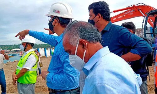 വിഴിഞ്ഞത്ത് ശാസ്ത്രജ്ഞരുടെ സംഘം സന്ദർശനം നടത്തി വിഴിഞ്ഞത്ത് ശാസ്ത്രജ്ഞരുടെ സംഘം സന്ദർശനം നടത്തി