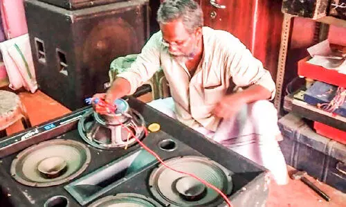 ഹലോ... ടെസ്​റ്റിങ്... മൈക്ക്​ ടെസ്​റ്റിങ്