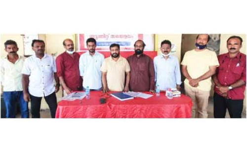 സ​ർ​ക്കാ​റി​നെ അ​ട്ടി​മ​റി​ക്കാ​നു​ള്ള സം​ഘ്​​പ​രി​വാ​ർ ശ്ര​മം അ​പ​ല​പ​നീ​യം –ന​വ​യു​ഗം