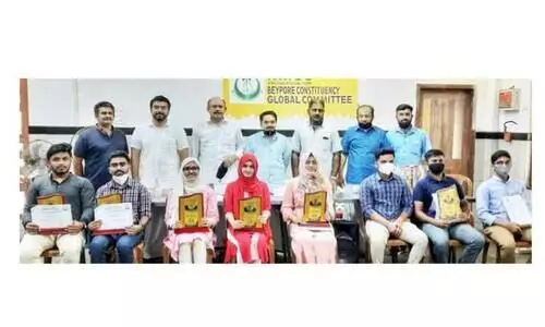 നീ​റ്റ് വി​ജ​യി​ക​ളെ ആ​ദ​രി​ച്ചു