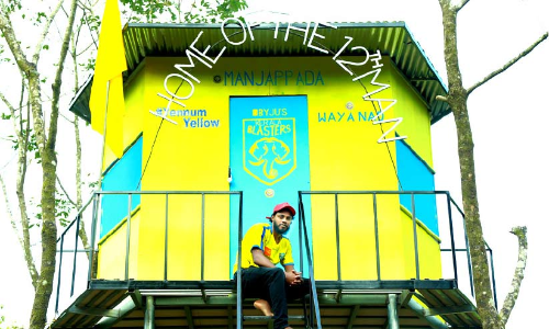 ബ്ലാസ്​റ്റേഴ്സിന് പിന്തുണ ഏറുമാടത്തിൽനിന്നും