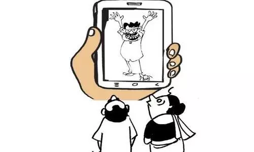 ആൾക്കൂട്ടമില്ലെങ്കിലും പ്രചാരണം ഉഷാറാക്കി മുന്നണികൾ